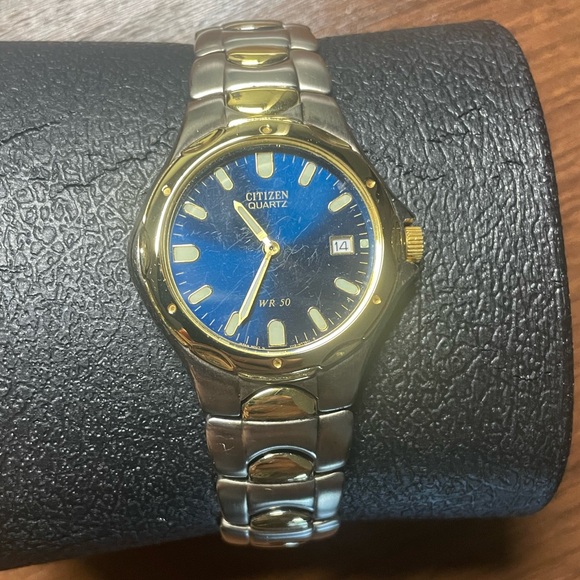 Vintage Citizen Quartz Watch *Works* - Picture 2 of 4